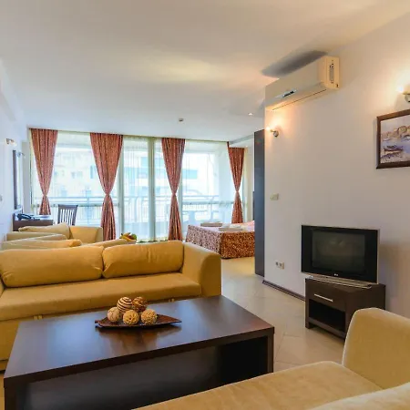 公寓 Marina - With Balkony & Desk By Flat Mаnаger *