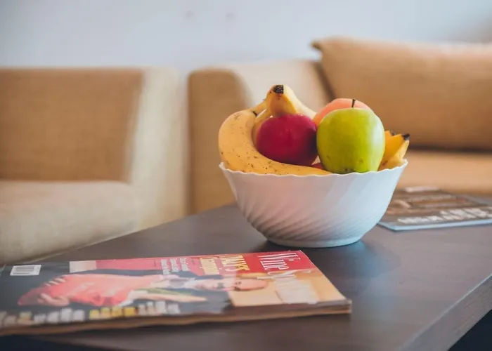 Marina - With Balkony & Desk By Flat Mаnаger 公寓